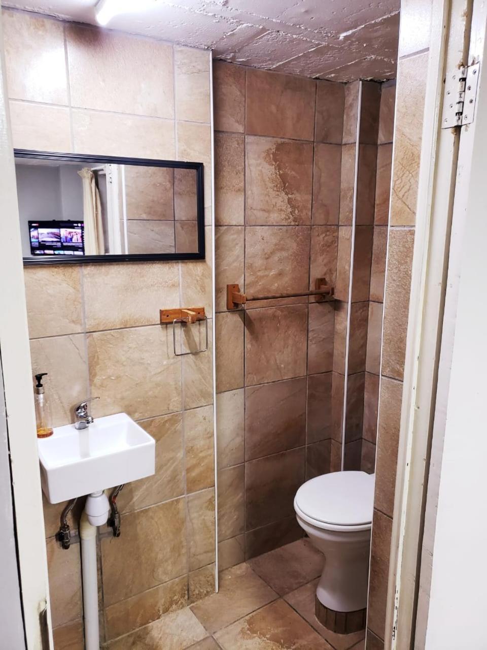 13 @ Rhinoroad Nelspruit Apartment Mbombela Ngoại thất bức ảnh